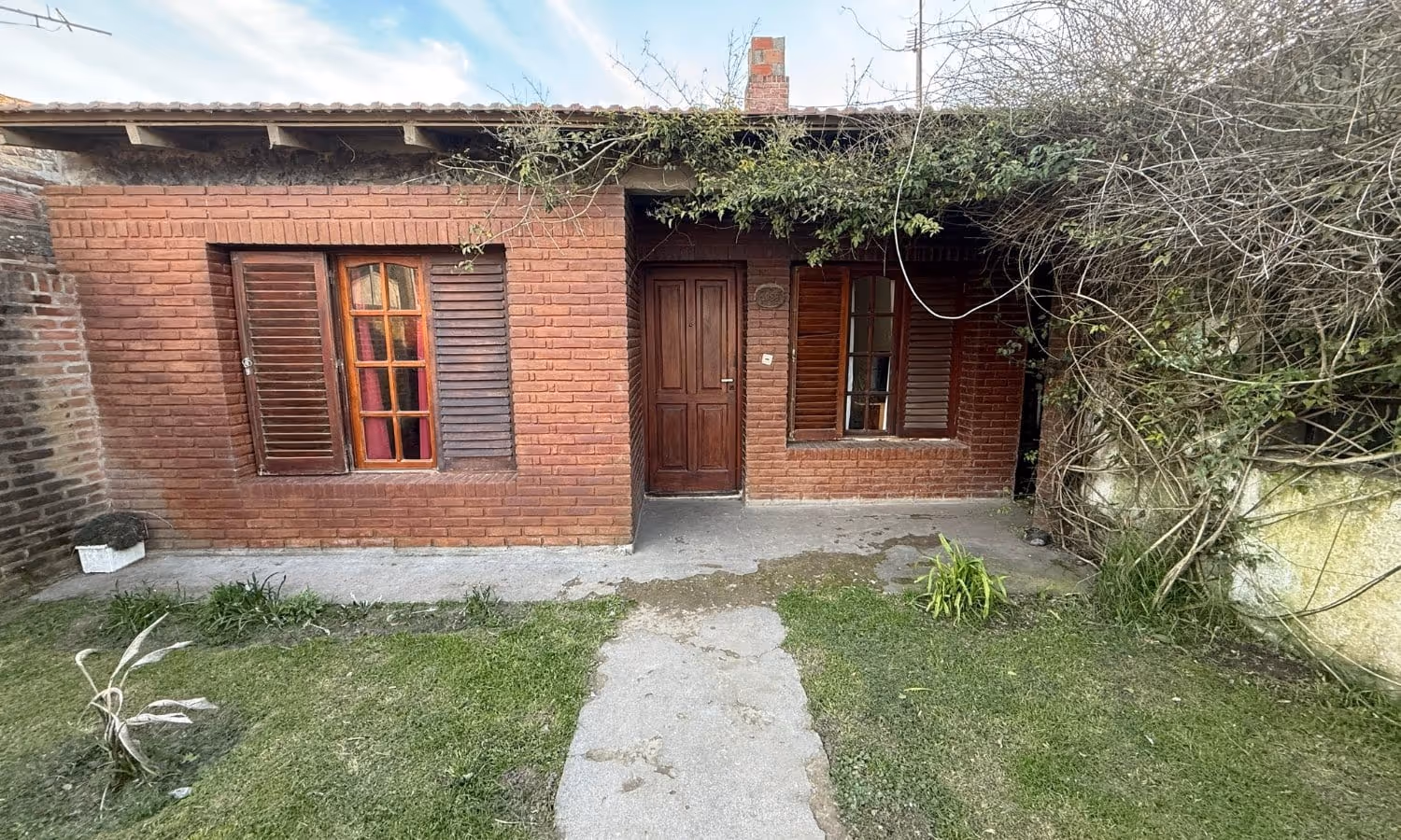 Frente de casa en venta en Balcarce