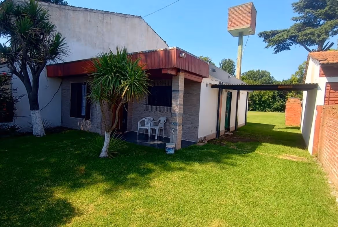 Frente de casa en venta en Mar del Plata