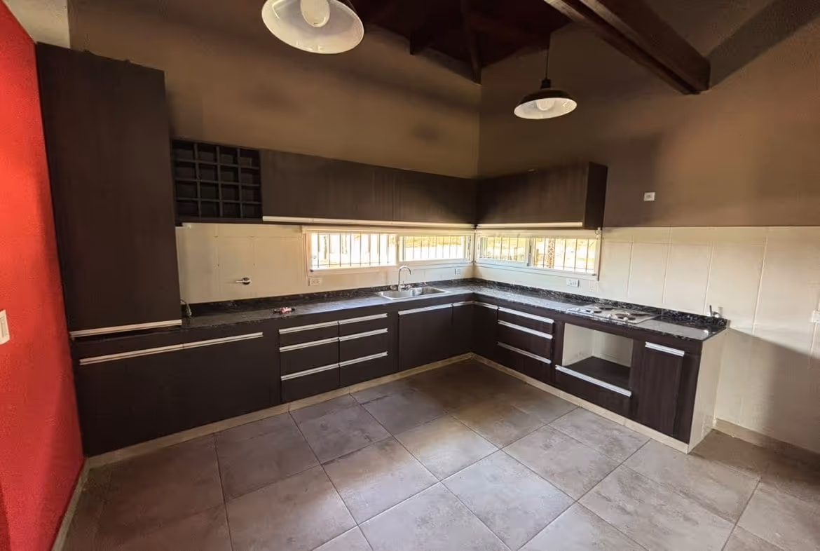 Casa en venta en Balcarce — foto 2