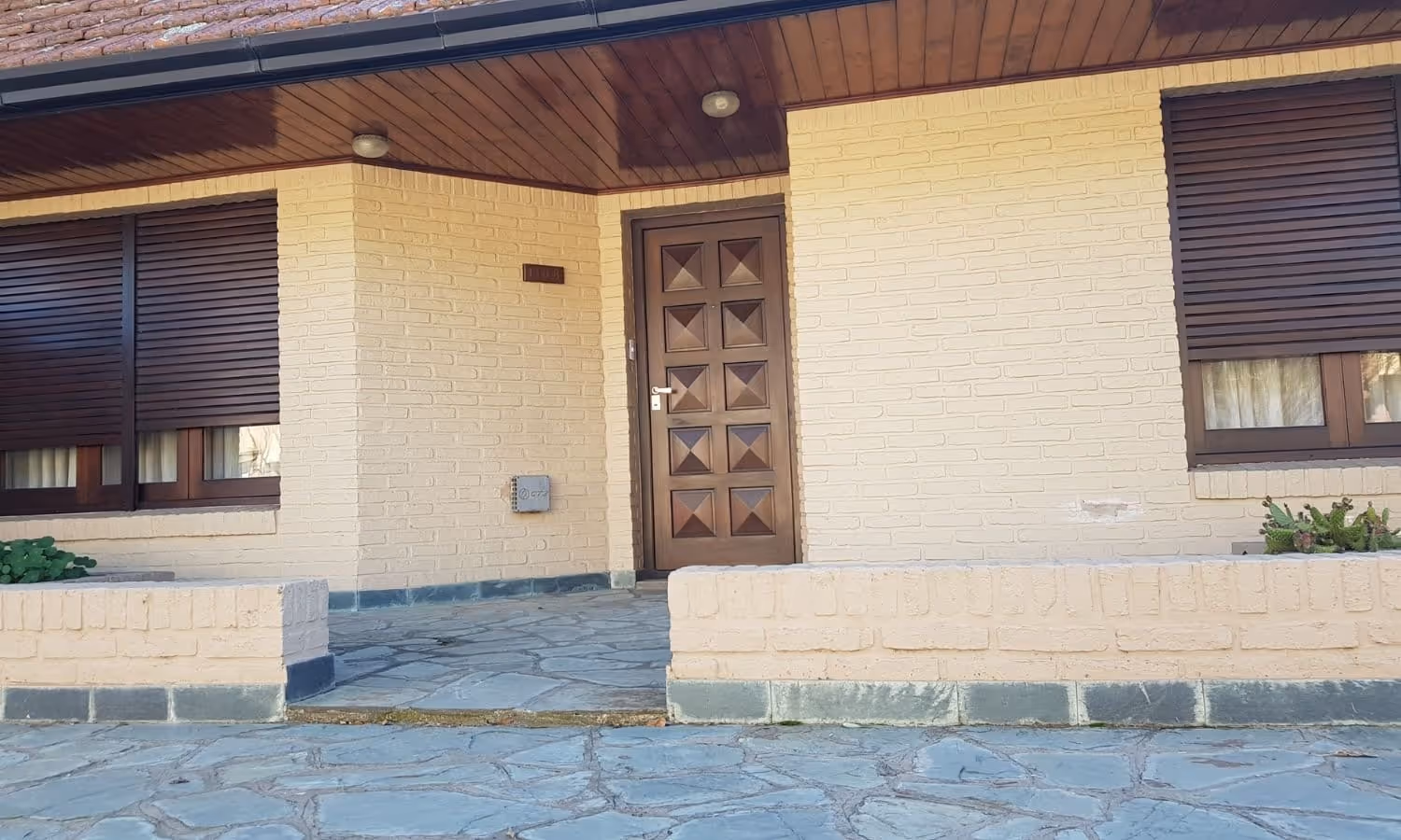 Frente de casa en venta en Balcarce