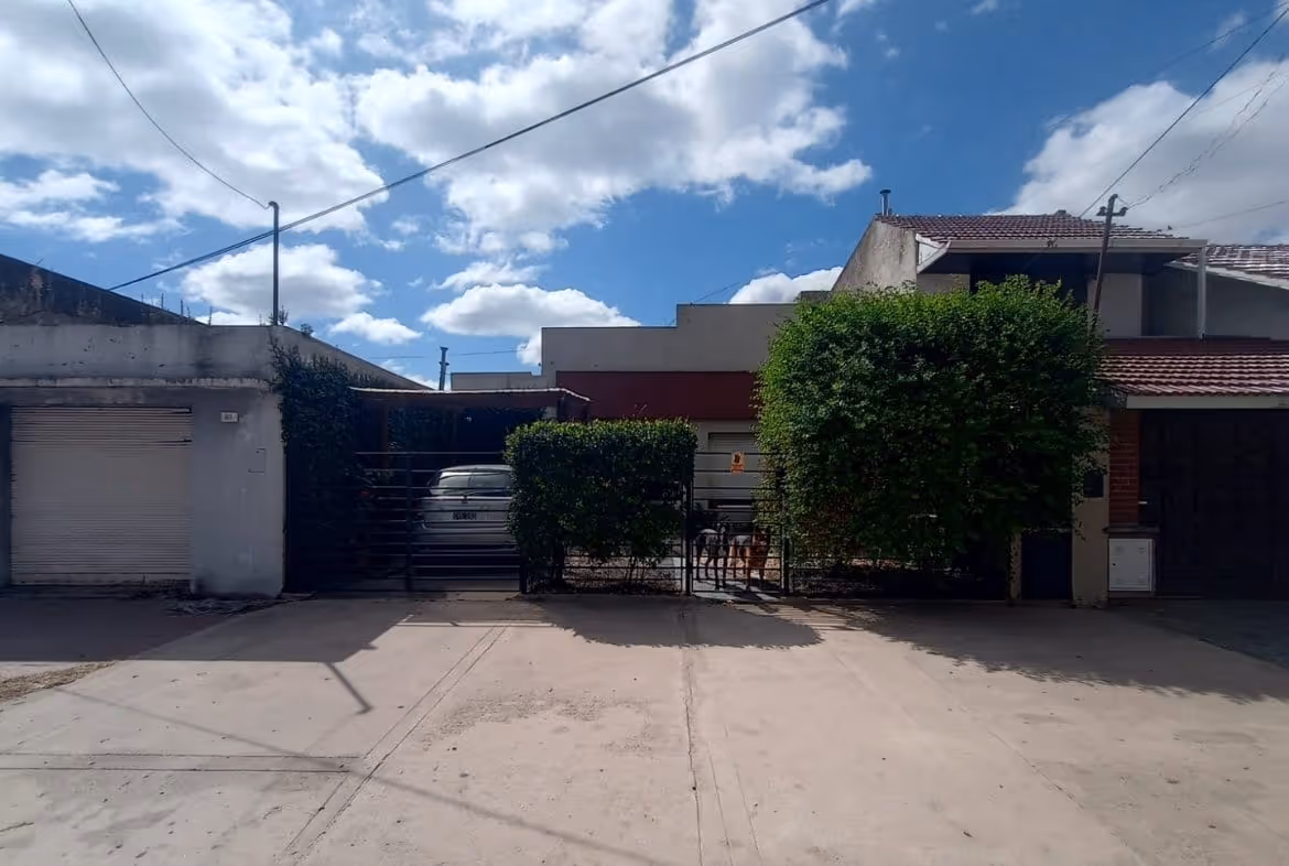 Casa en venta en Balcarce — foto 2