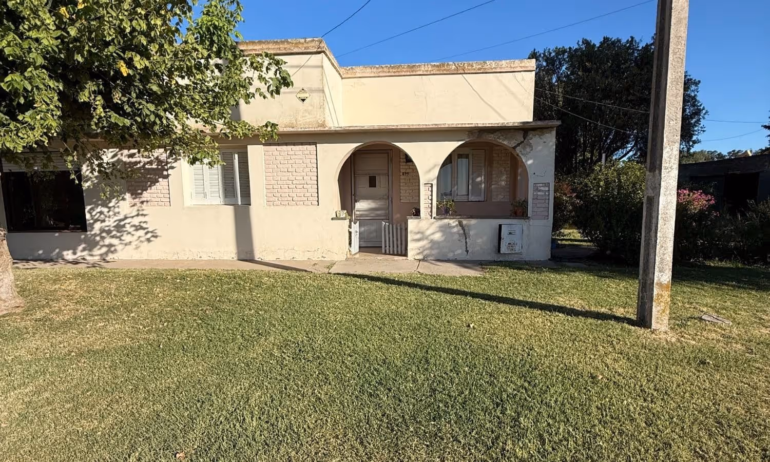 Frente de casa en venta en Balcarce