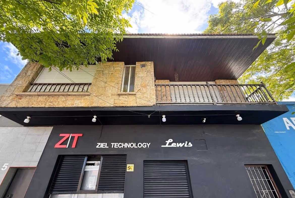 Frente de casa en venta en Mar del Plata