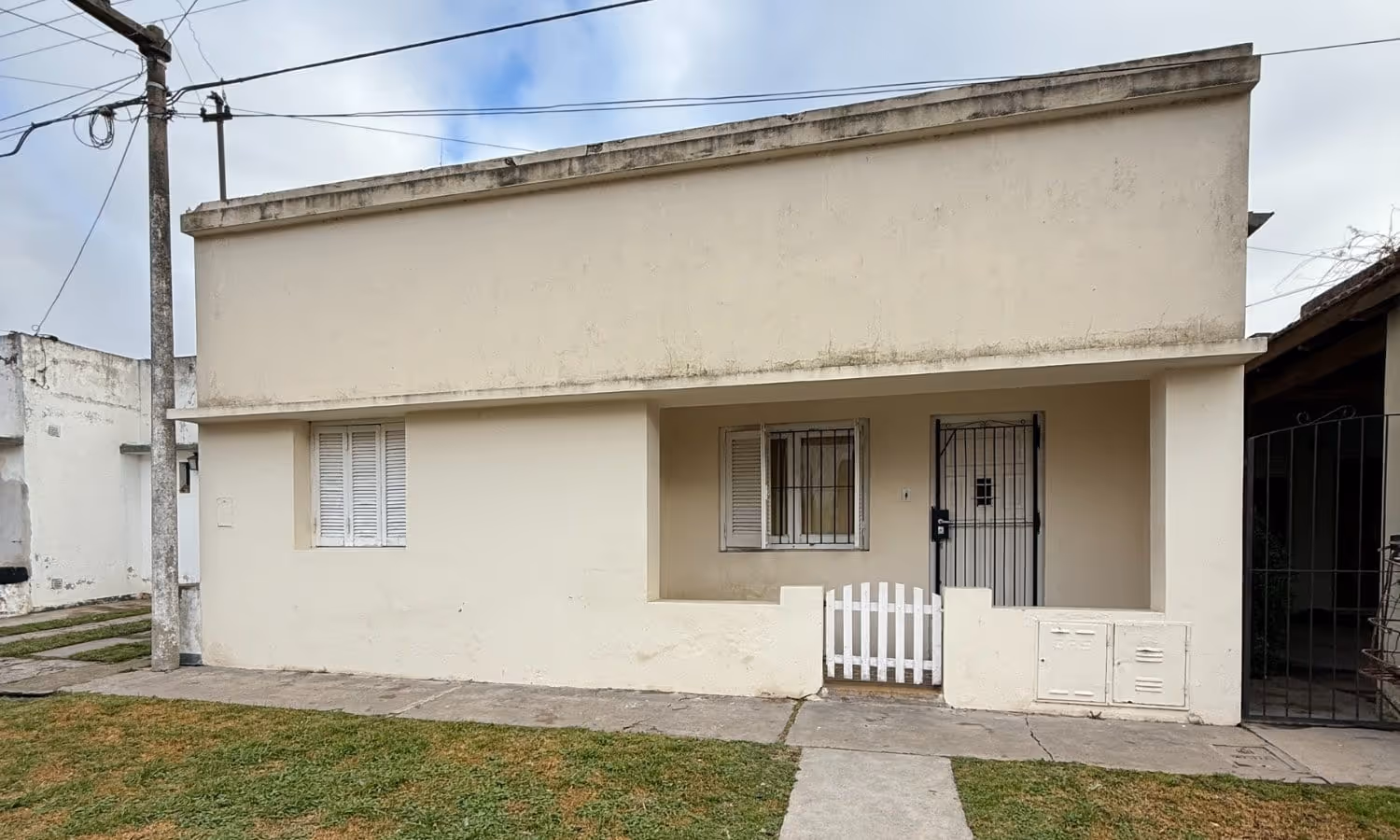 Frente de casa en venta en Balcarce