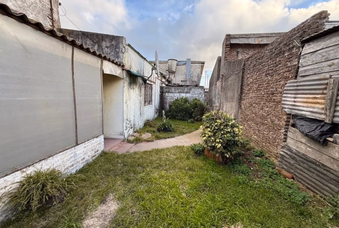 Frente de departamento en venta en Balcarce